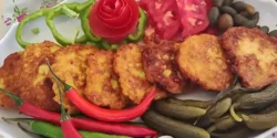 طرز تهیه کتلت مرغ ساده به روش خانگی با طعمی بی نظیر