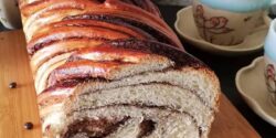 طرز تهیه نان بابکا با بافت پنبه ای و طعمی بی نظیر