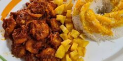 طرز تهیه دو پیازه میگو بوشهری با طعمی بی نظیر