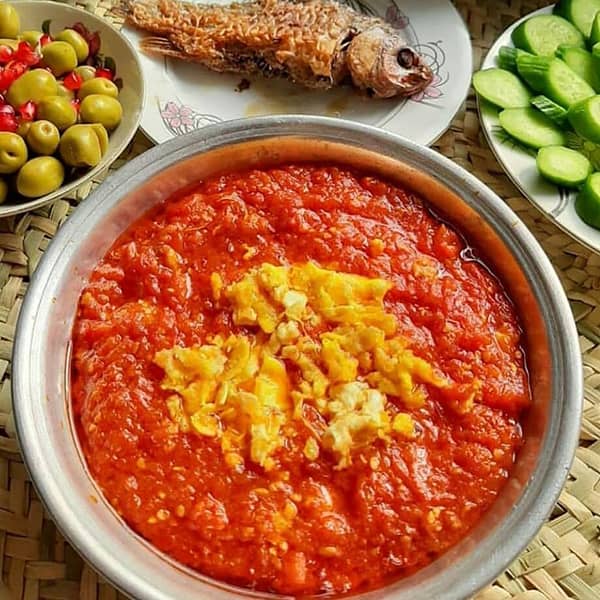 طرز تهیه خورش گوجه فرنگی