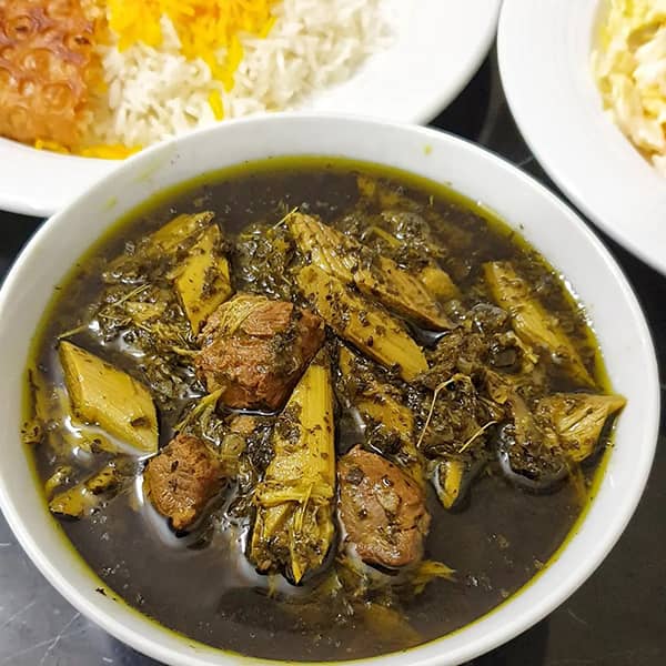 طرز تهیه خورش ریواس