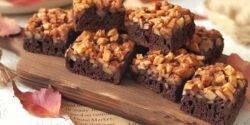 طرز تهیه اسلایس شکلاتی سیب و گلابی با طعمی بی نظیر