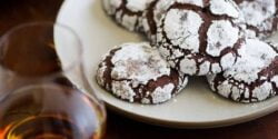 طرز تهیه کوکی ترکدار شکلاتی ساده با طعمی بی نظیر