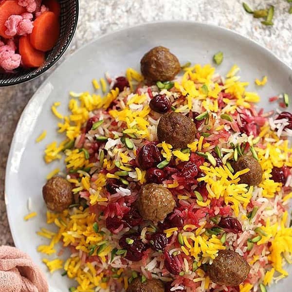 طرز تهیه آلبالو پلو با گوشت قلقلی