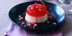 طرز تهیه پاناکوتا انار به روش مجلسی و با طعمی بی نظیر