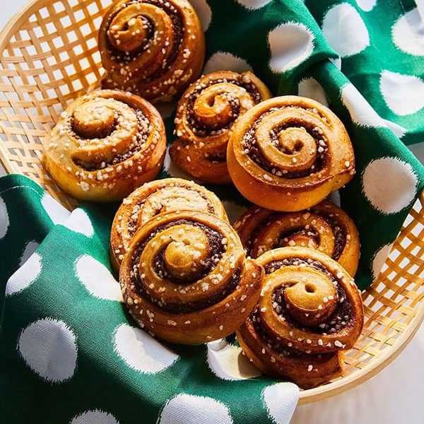 طرز تهیه رول دارچینی