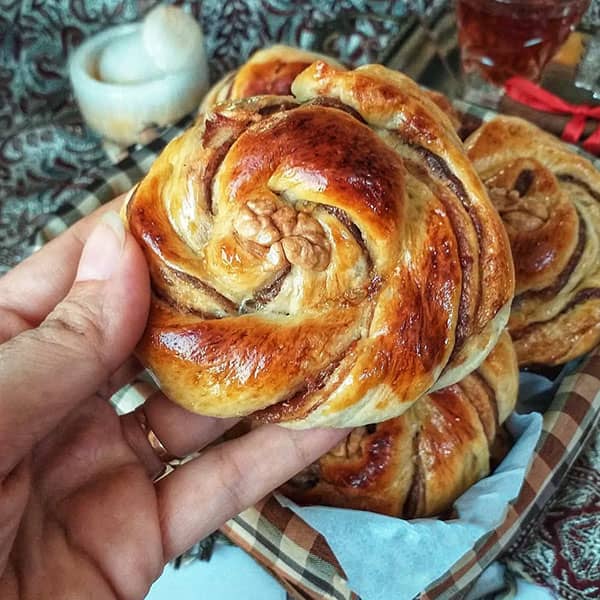 طرز تهیه شیرینی نان خرمایی