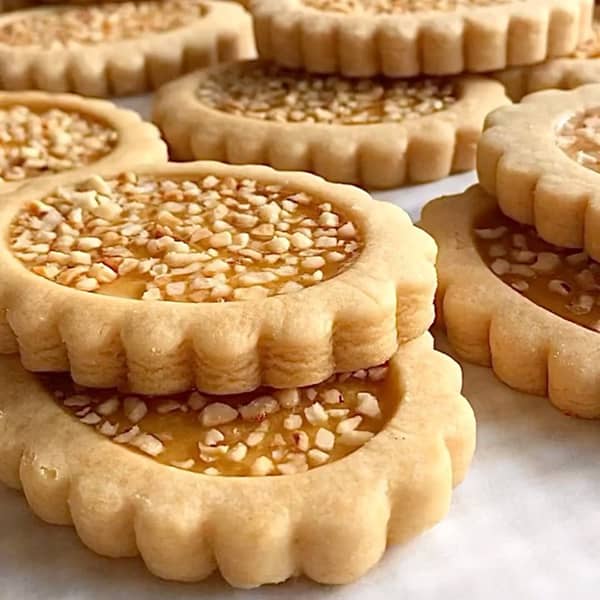 طرز تهیه قرابیه عسلی