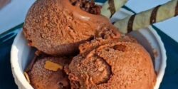 طرز تهیه بستنی کاکائویی به روش بازاری و طعمی بی نظیر