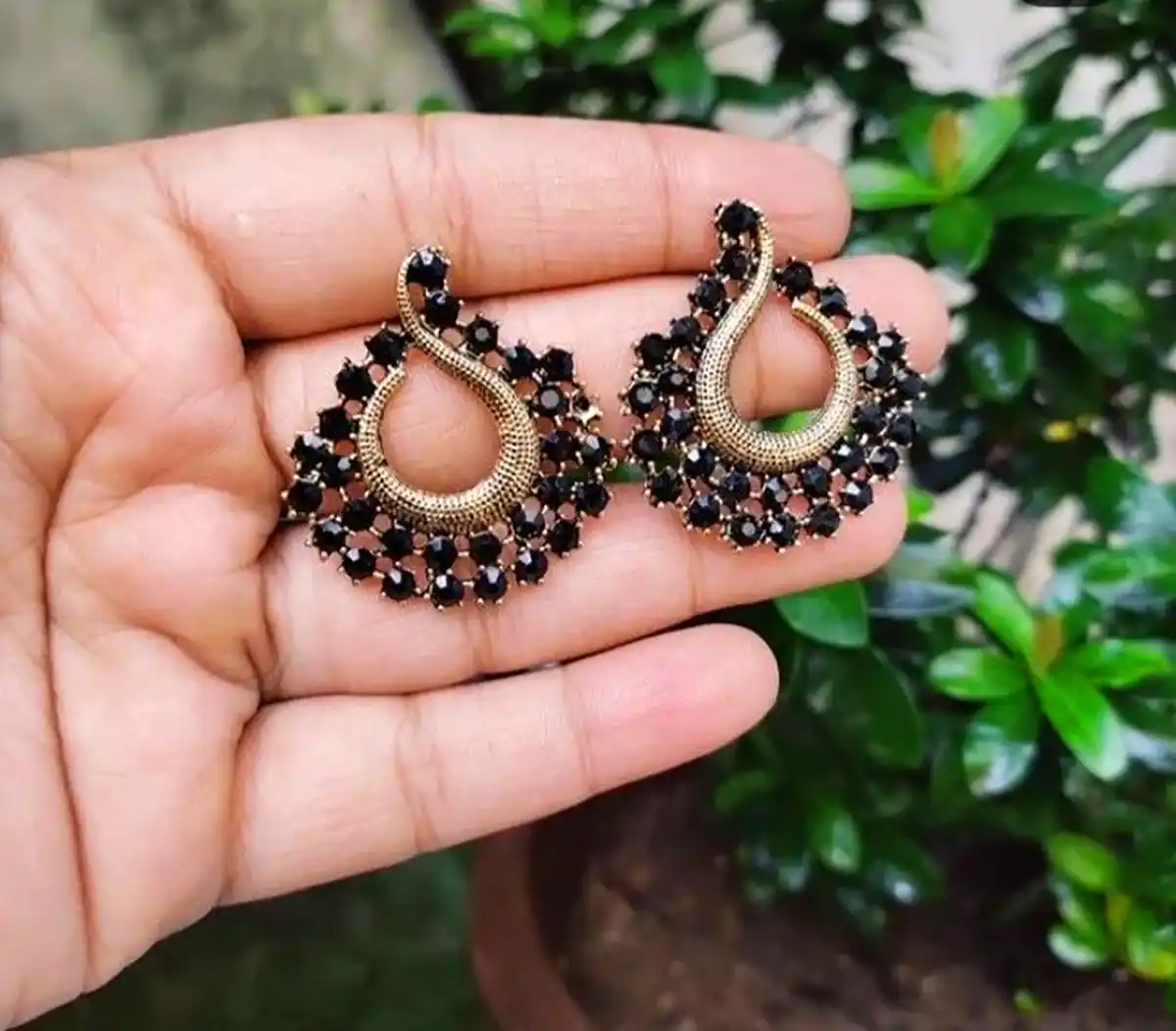 گوشواره مدرن مشکی