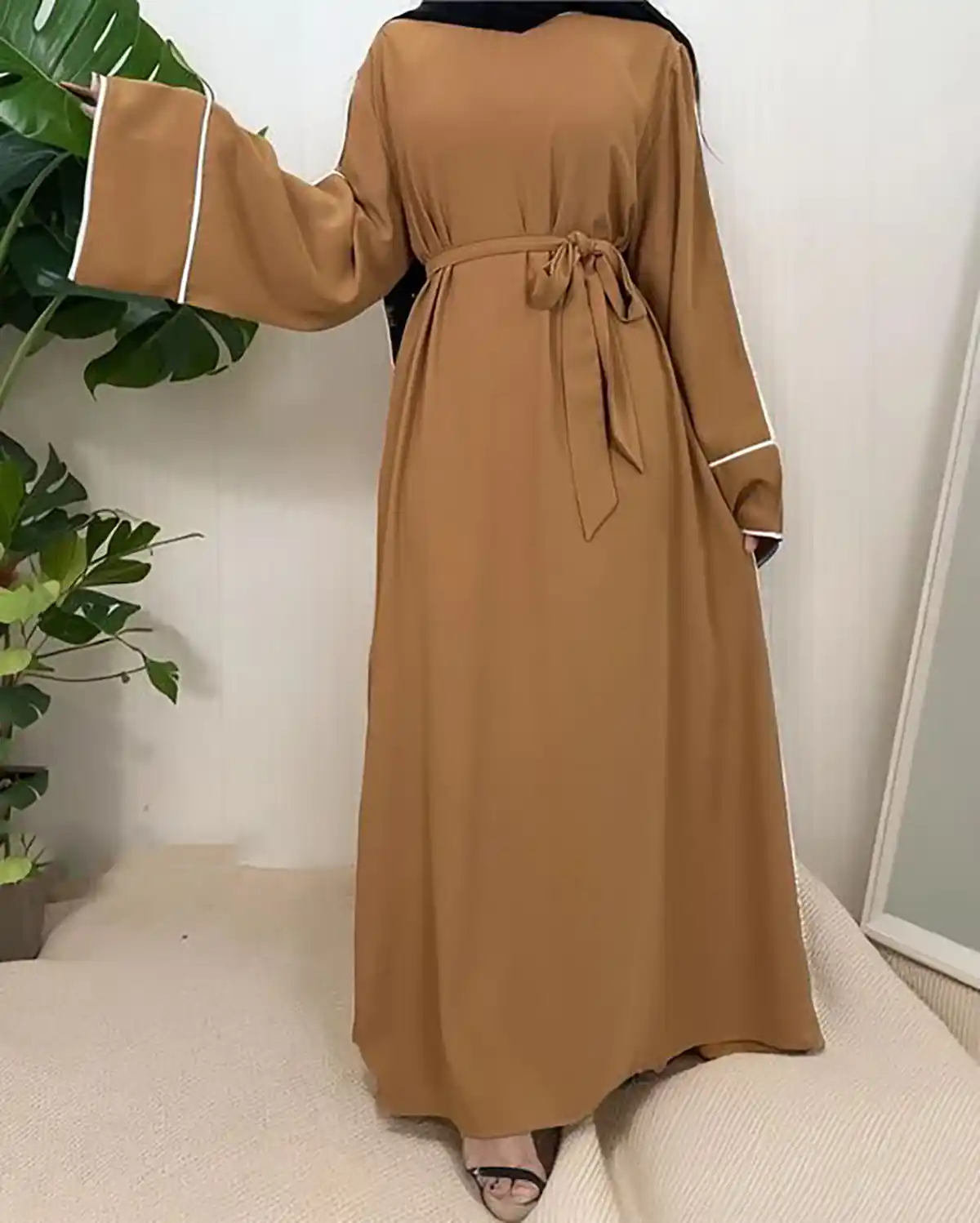 مانتو بلند جلو بسته زنانه
