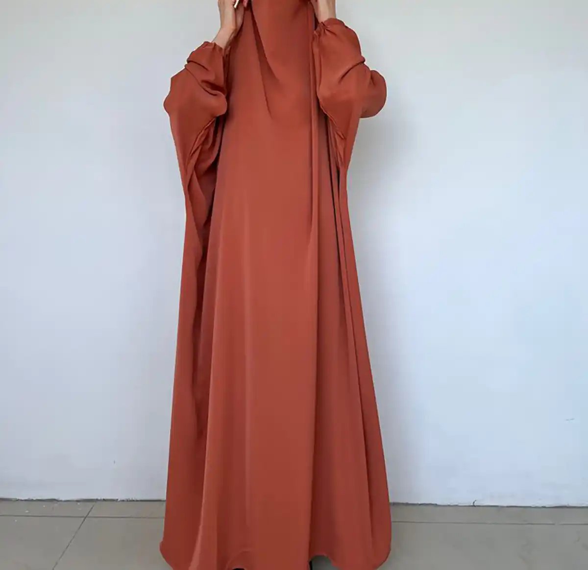 مانتو بلند جلو بسته زنانه