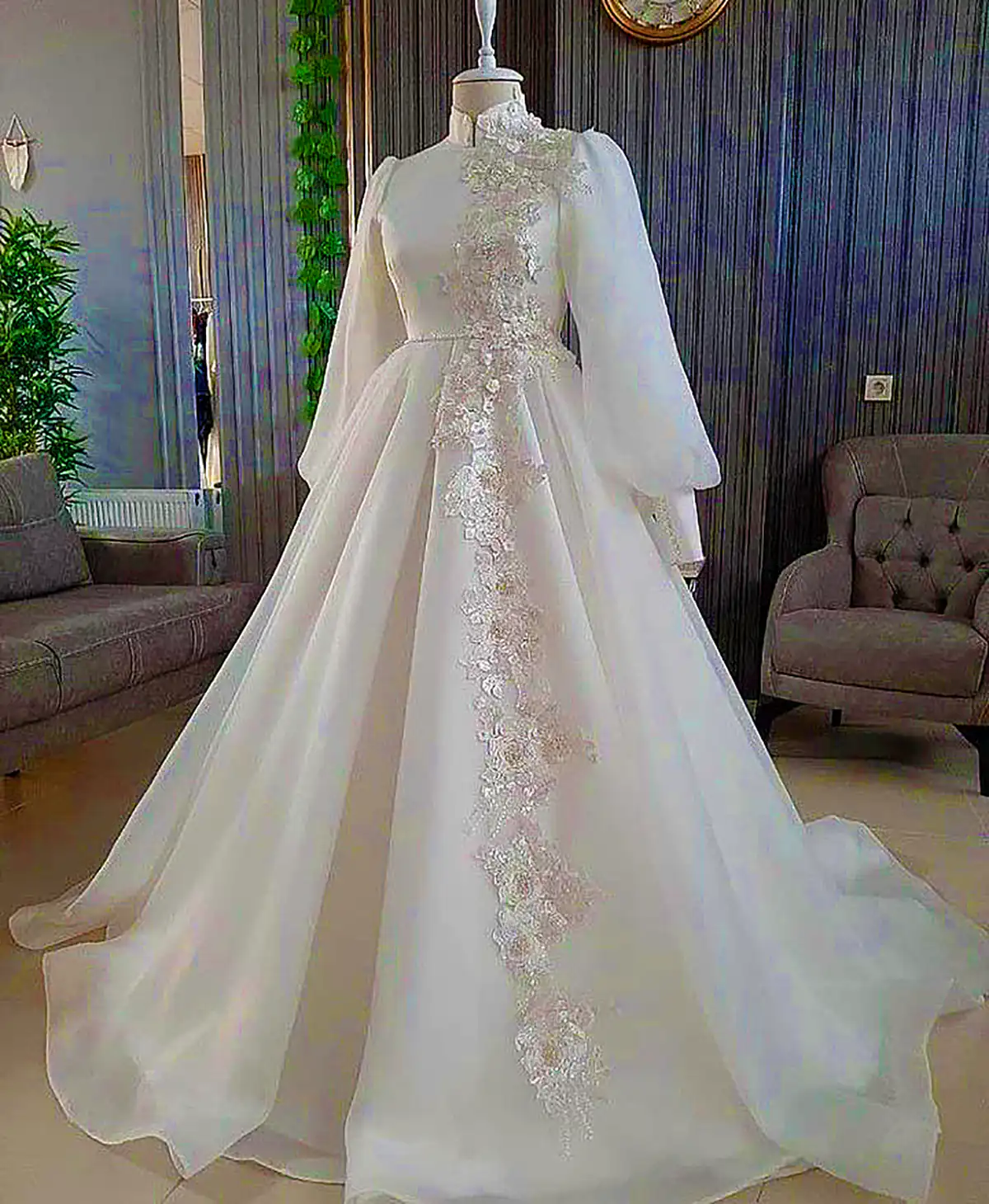 لباس عروس شنل دار 