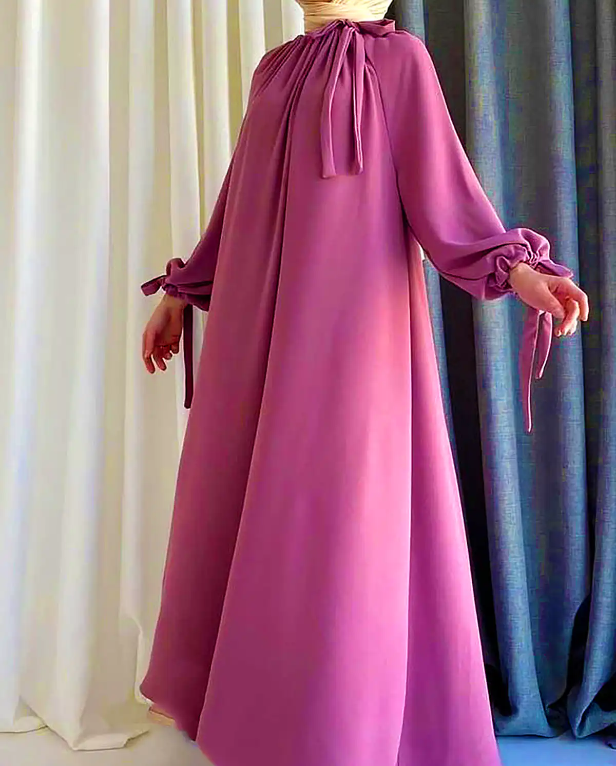 لباس مجلسی صورتی پوشیده