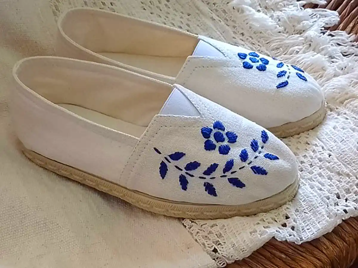 کالج گلدوزی شده ترند