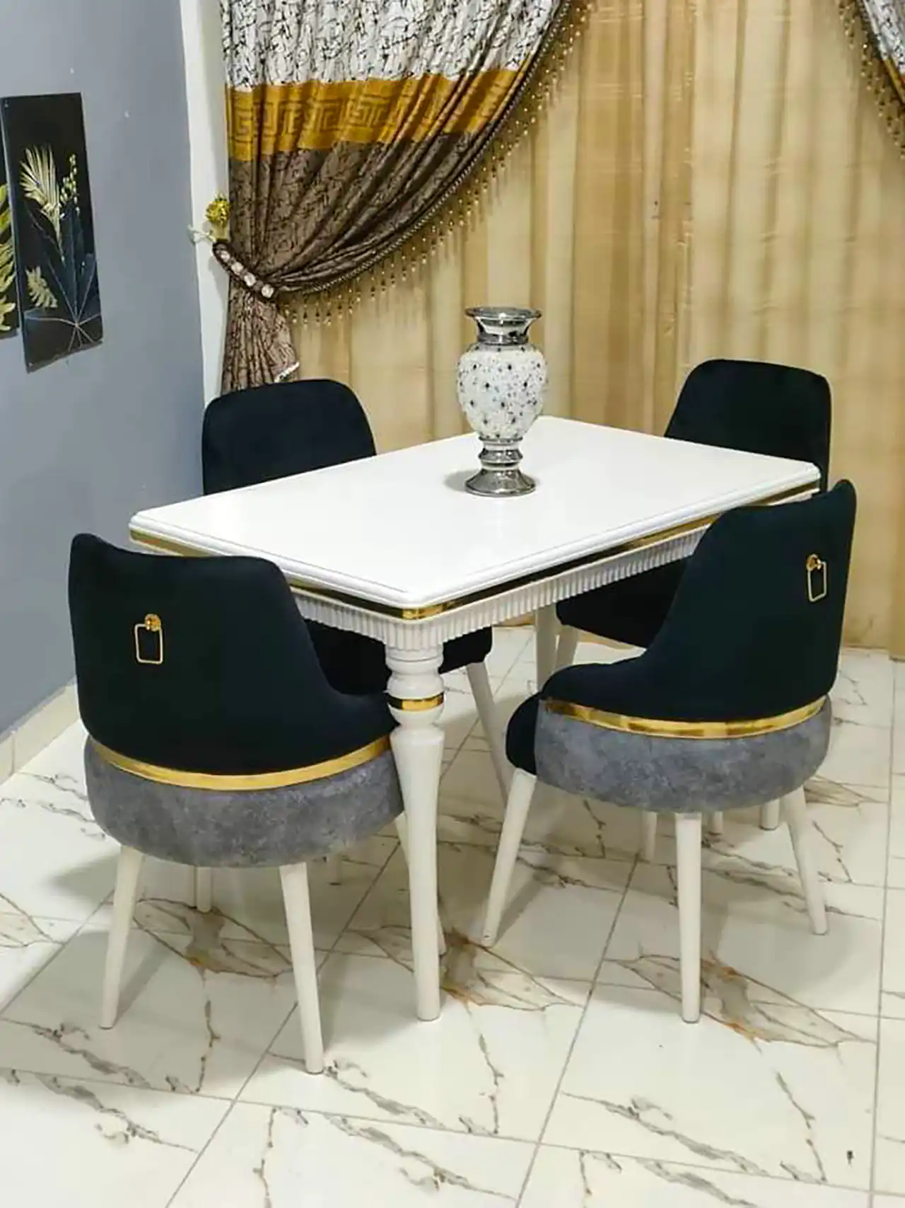 میز غذا خوری شیک و زیبا