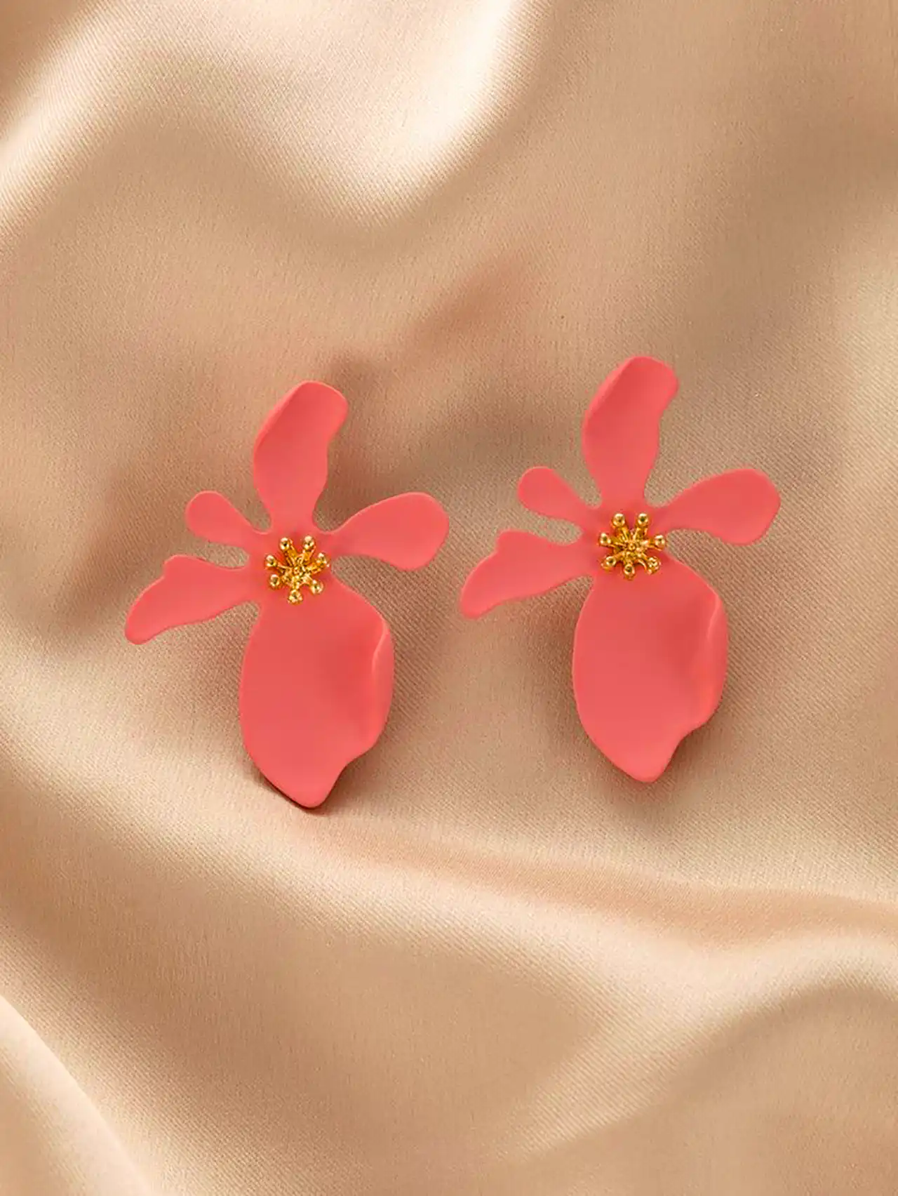 گوشواره فانتزی طرح گل