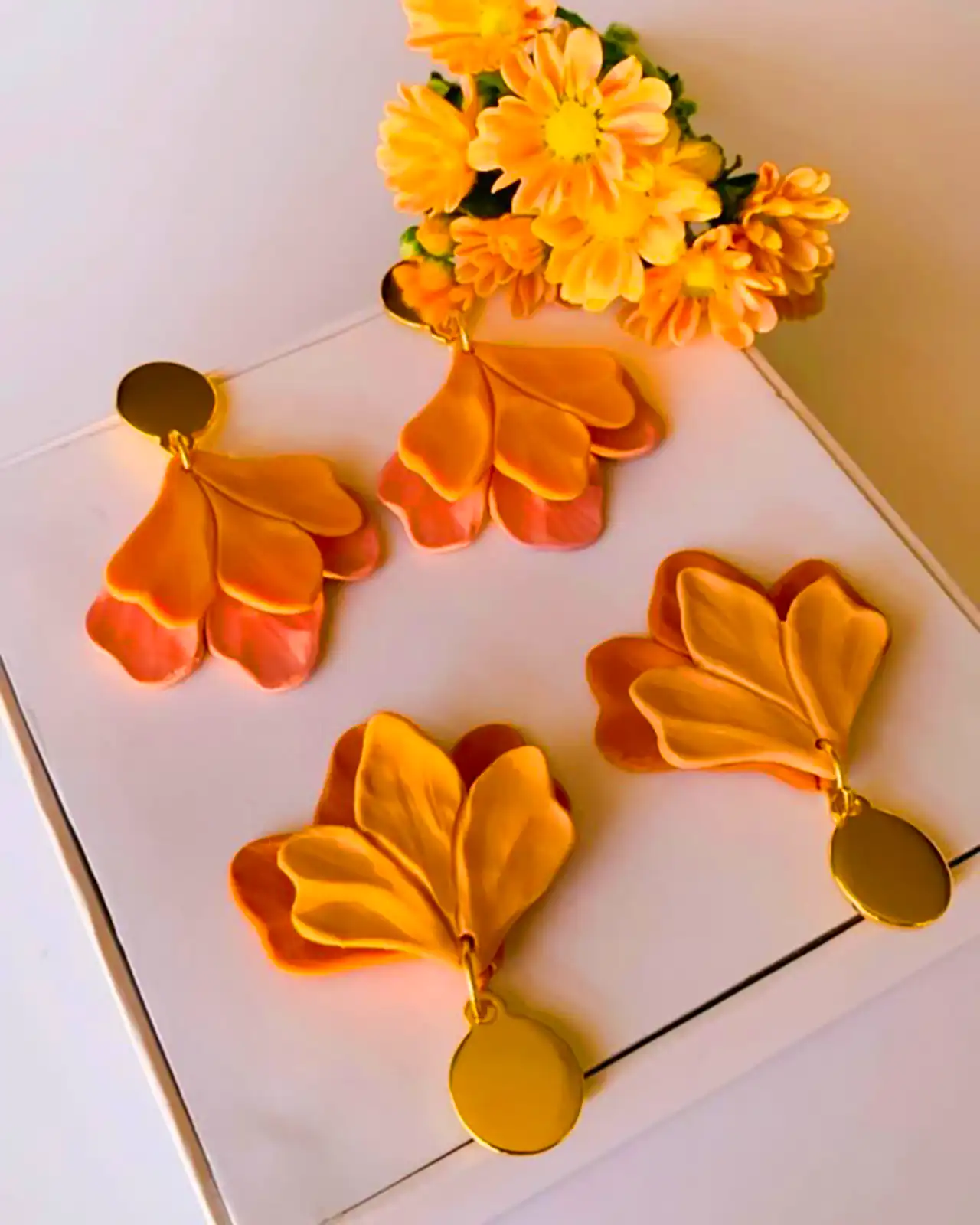 گوشواره جذاب گلبرگ