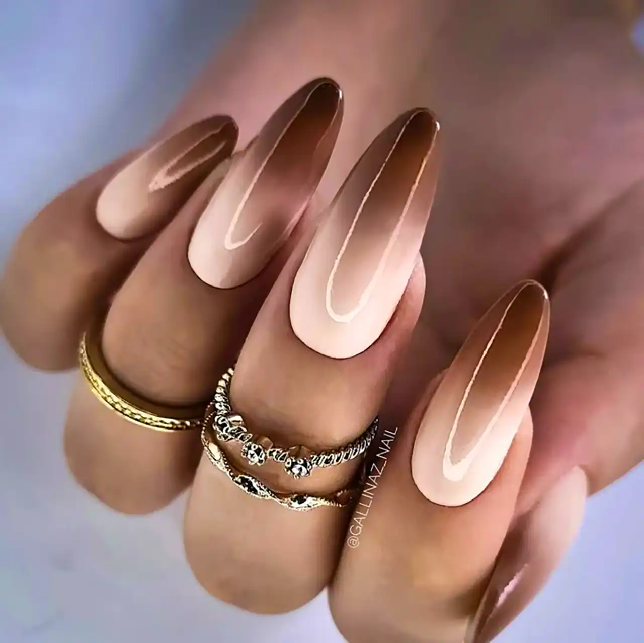 کاشت ناخن بادومی