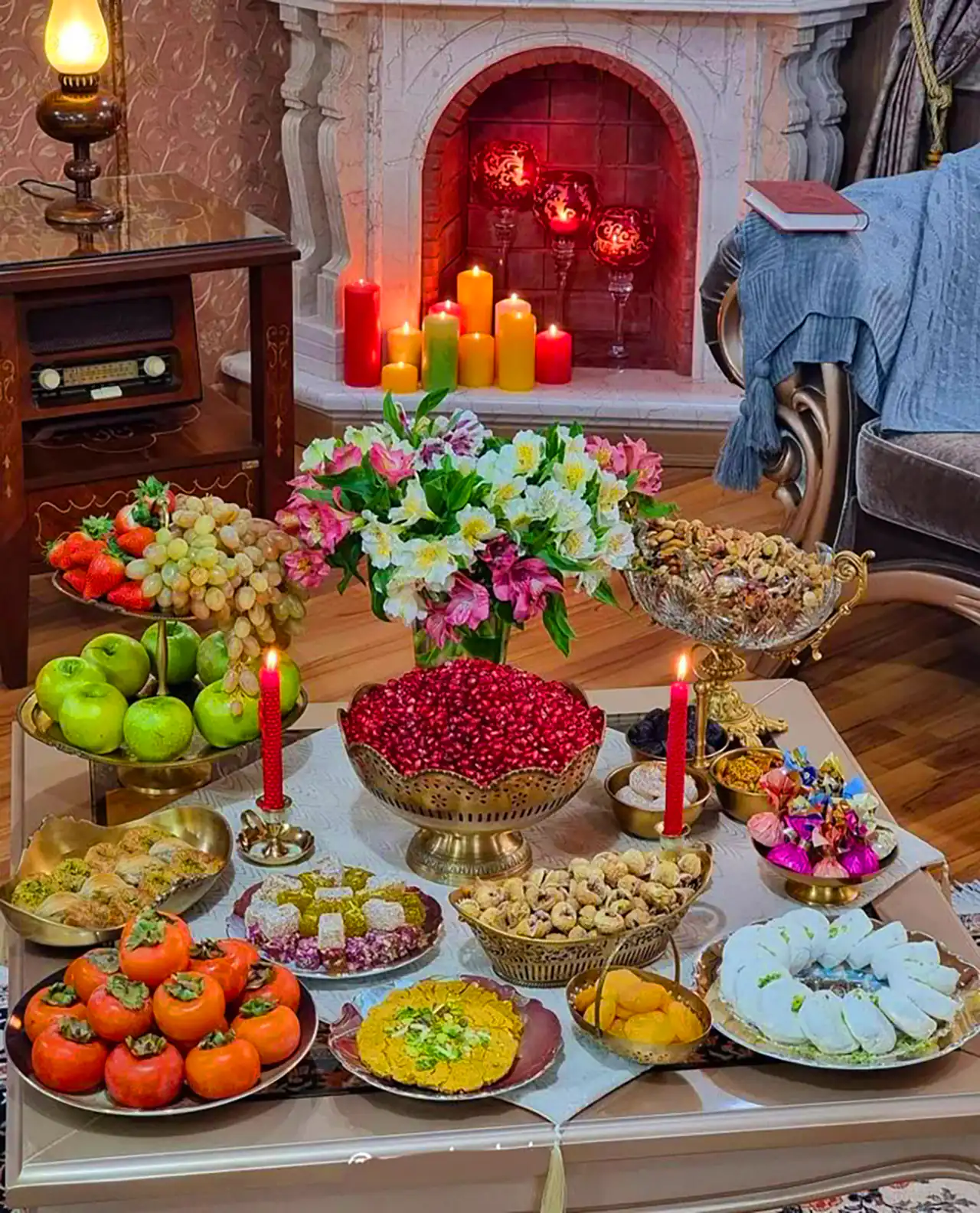 چیدن میز تنقلات برای شب نشینی
