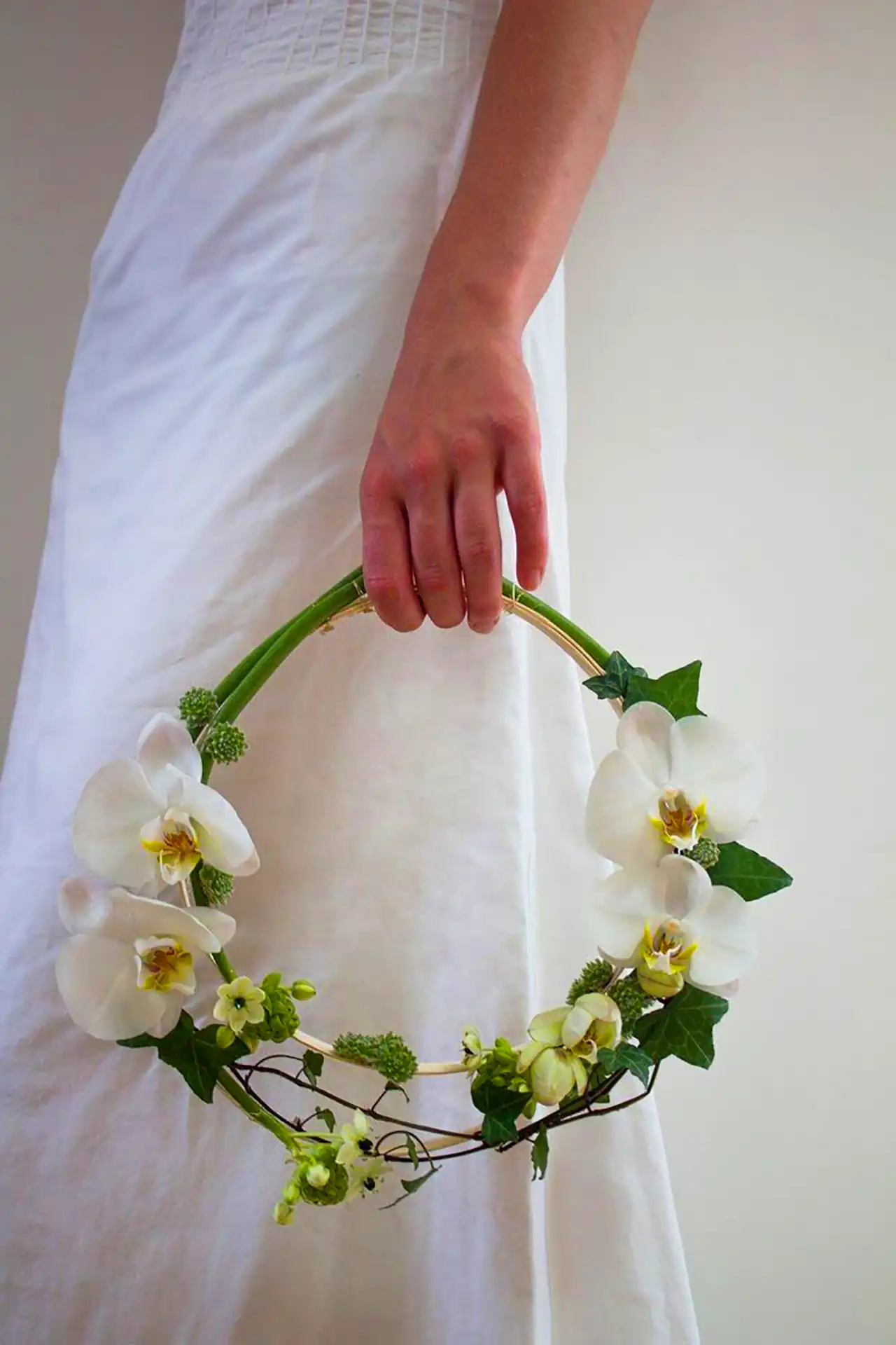 حلقه گل زیبا برای عروس