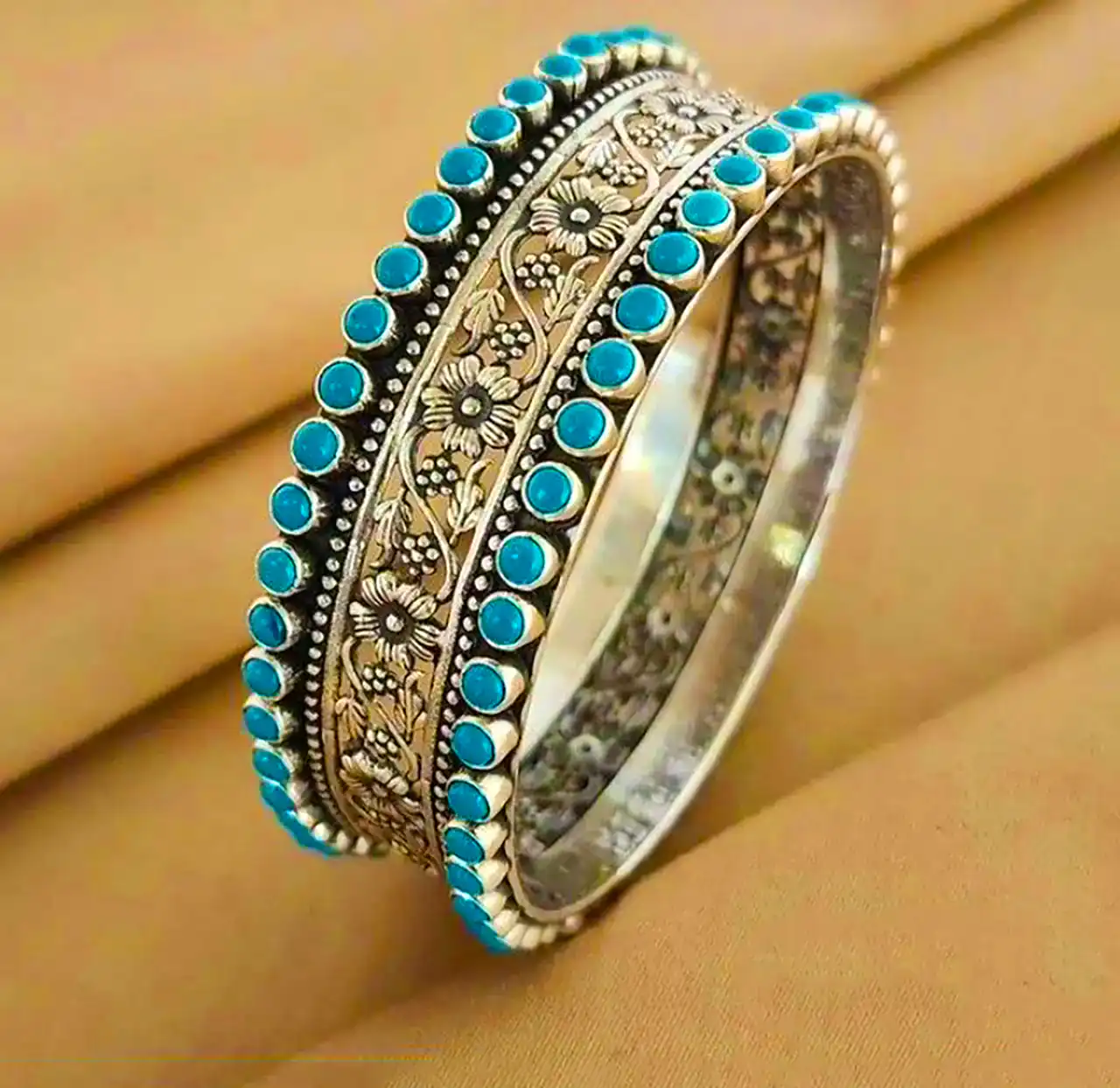 بنگل نقره لاکچری