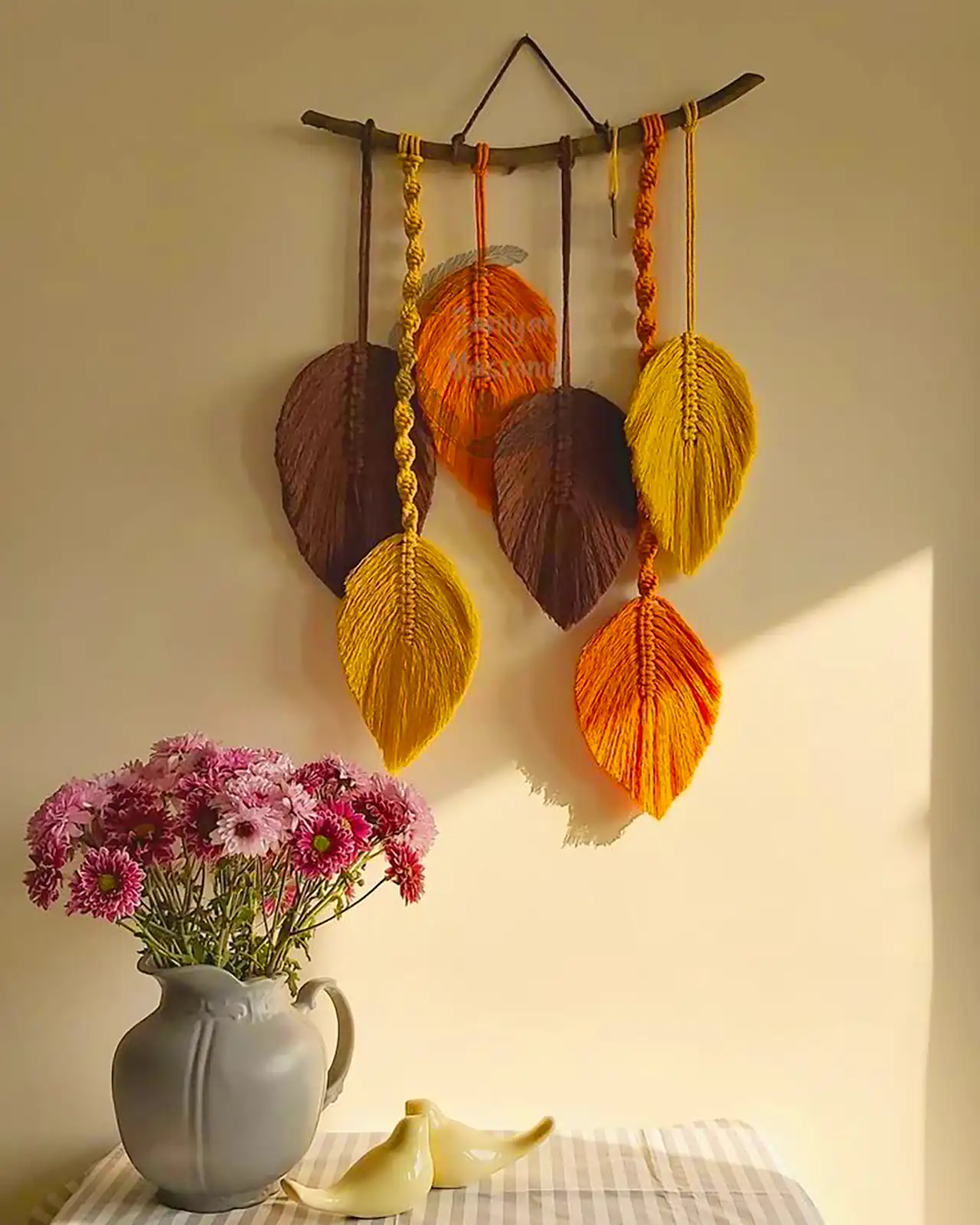 دیوارکوب مکرومه طرح برگ