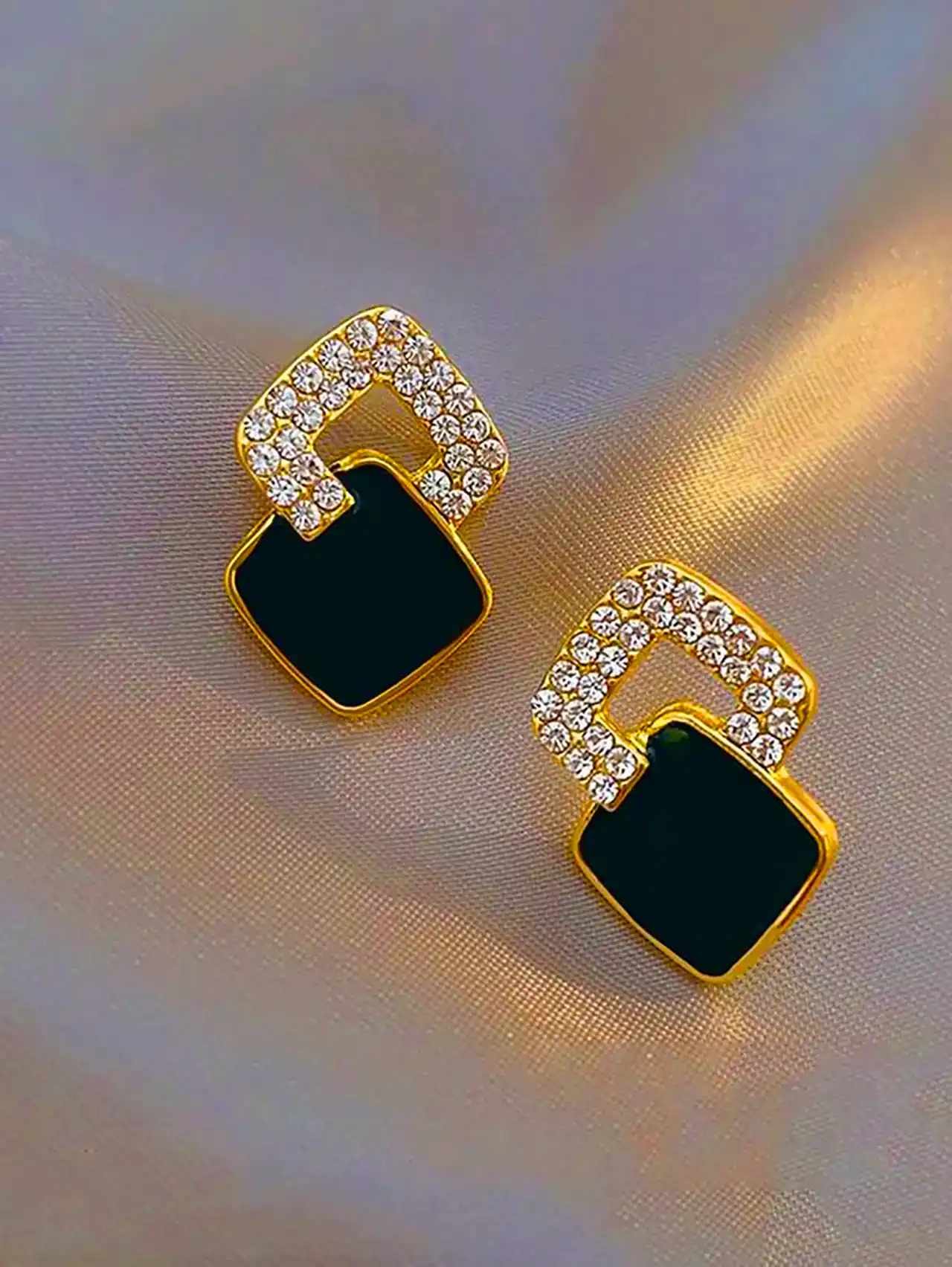 گوشواره جدید و طلا