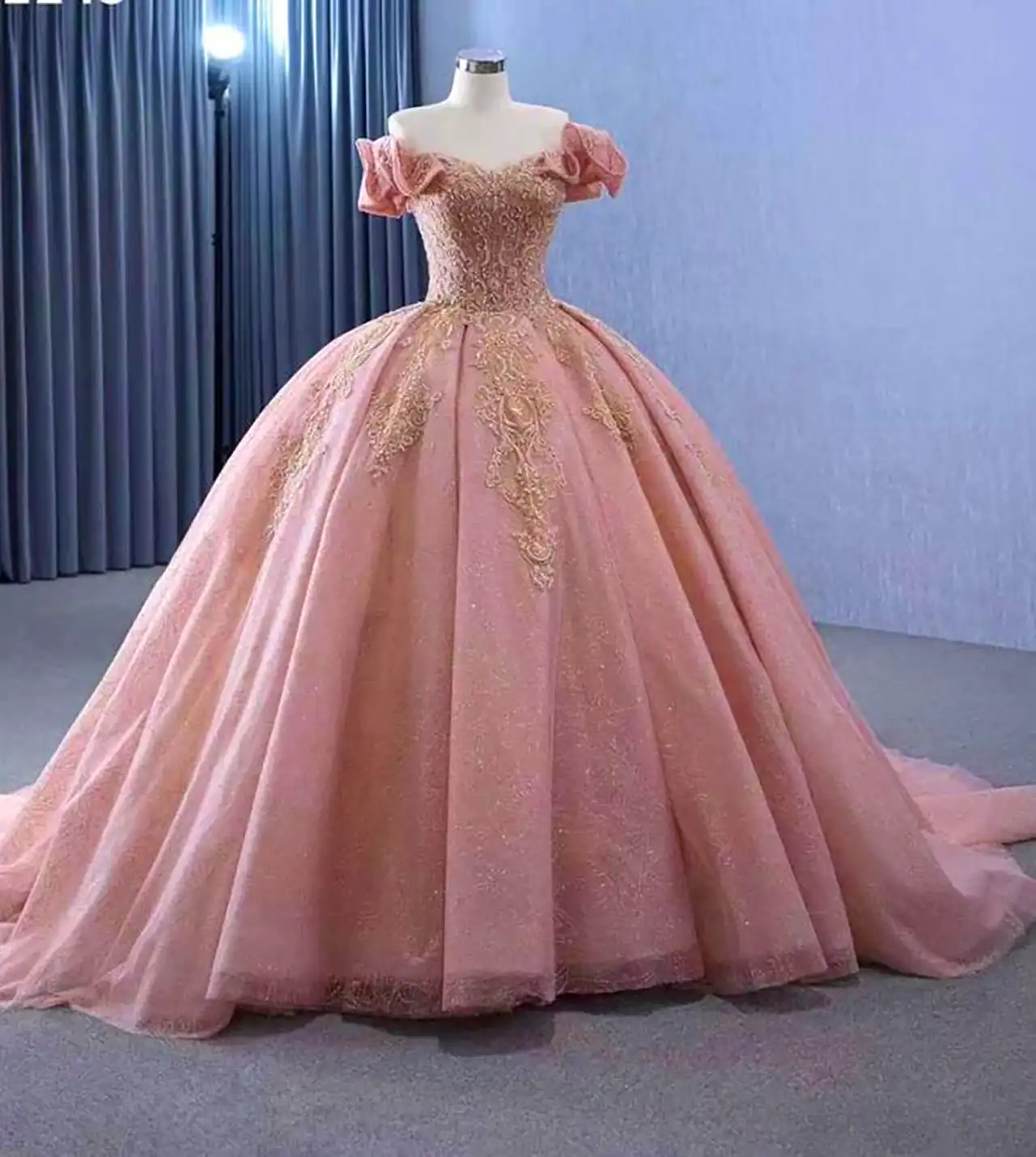 لباس عروس رنگی جدید