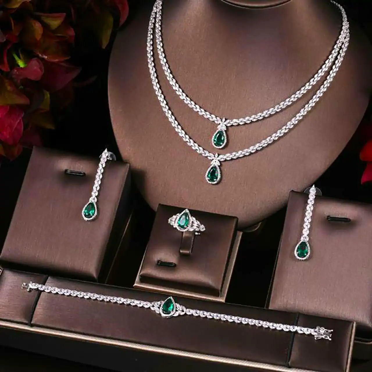 سرویس طلا برای عروس