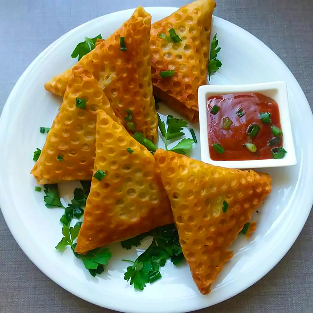 تزیین سمبوسه خانگی