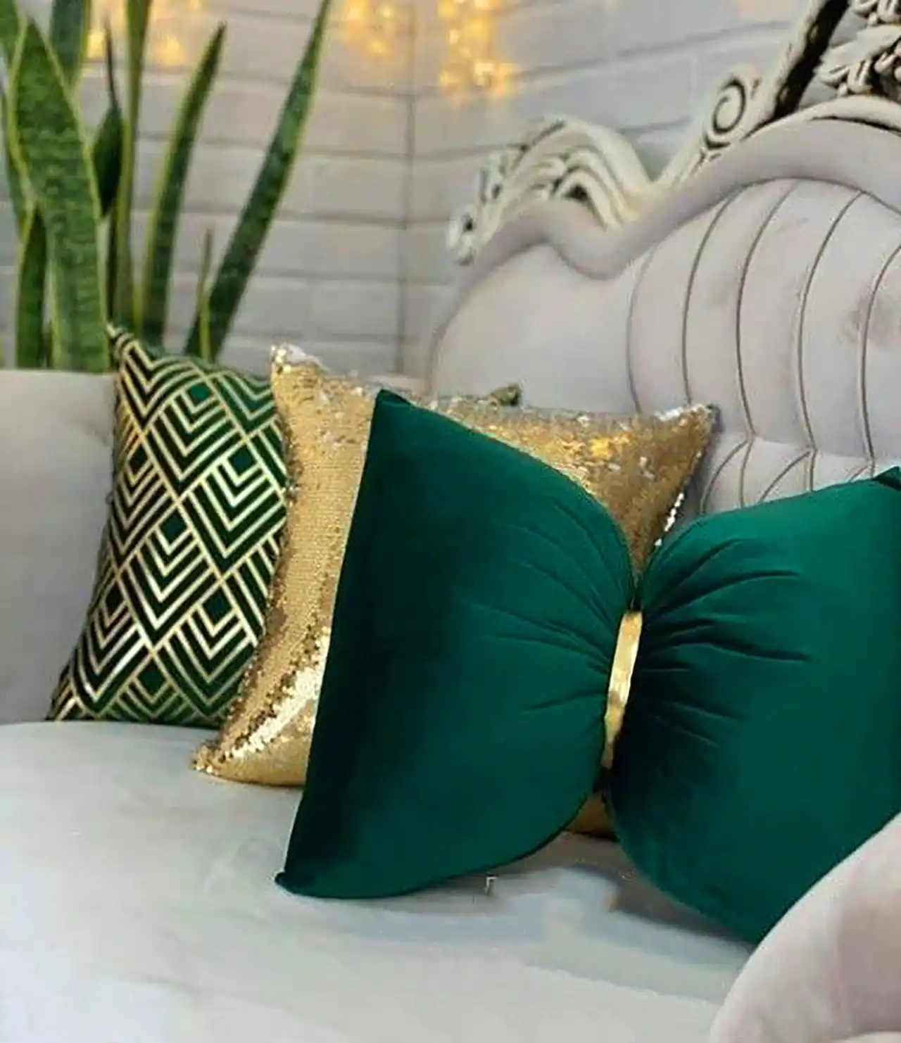 کوسن سبز با تکسچر مخمل