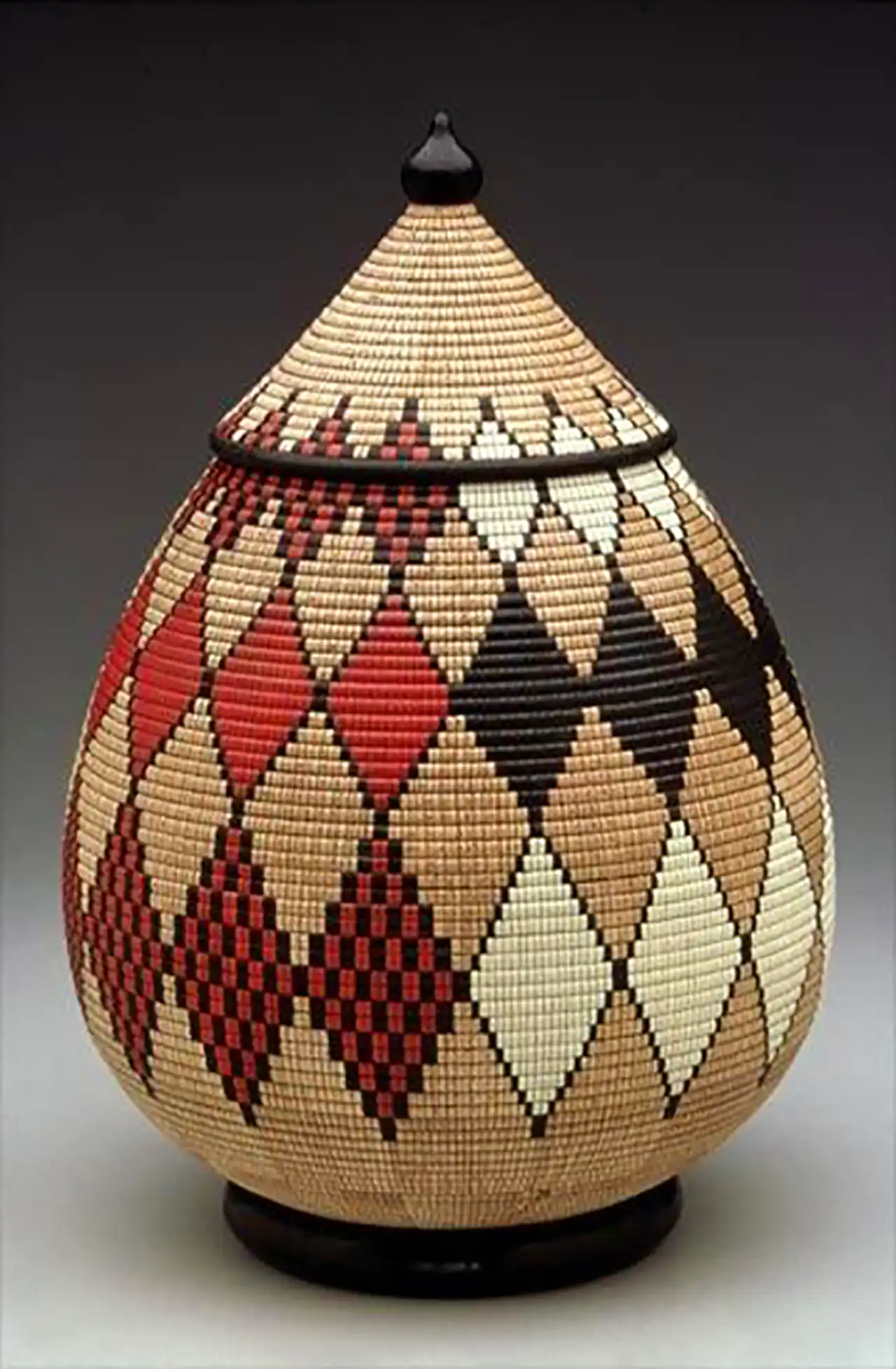 سبد دستساز سنتی زیبا