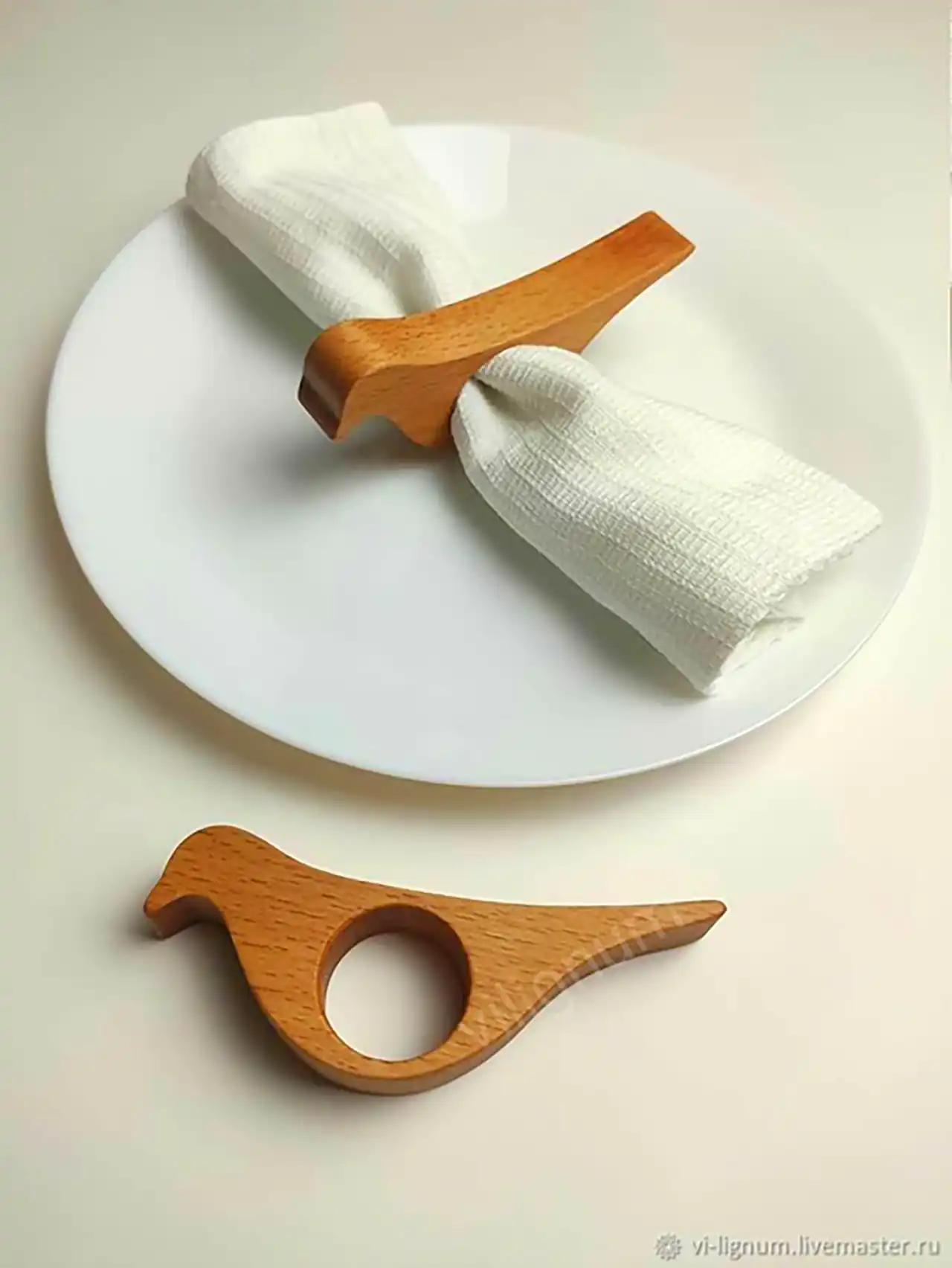 حلقه دستمال سفره چوبی