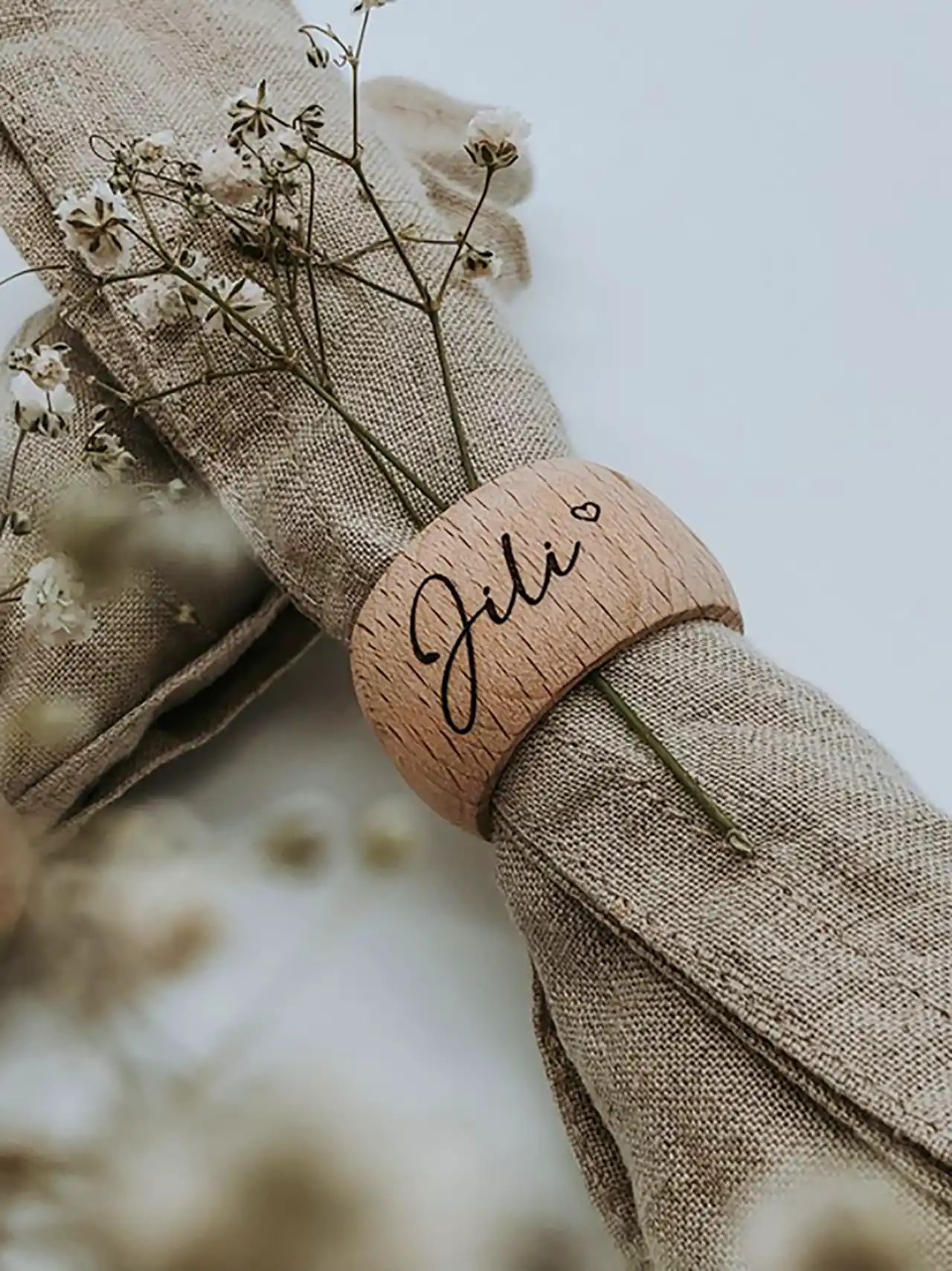 حلقه دستمال سفره چوبی