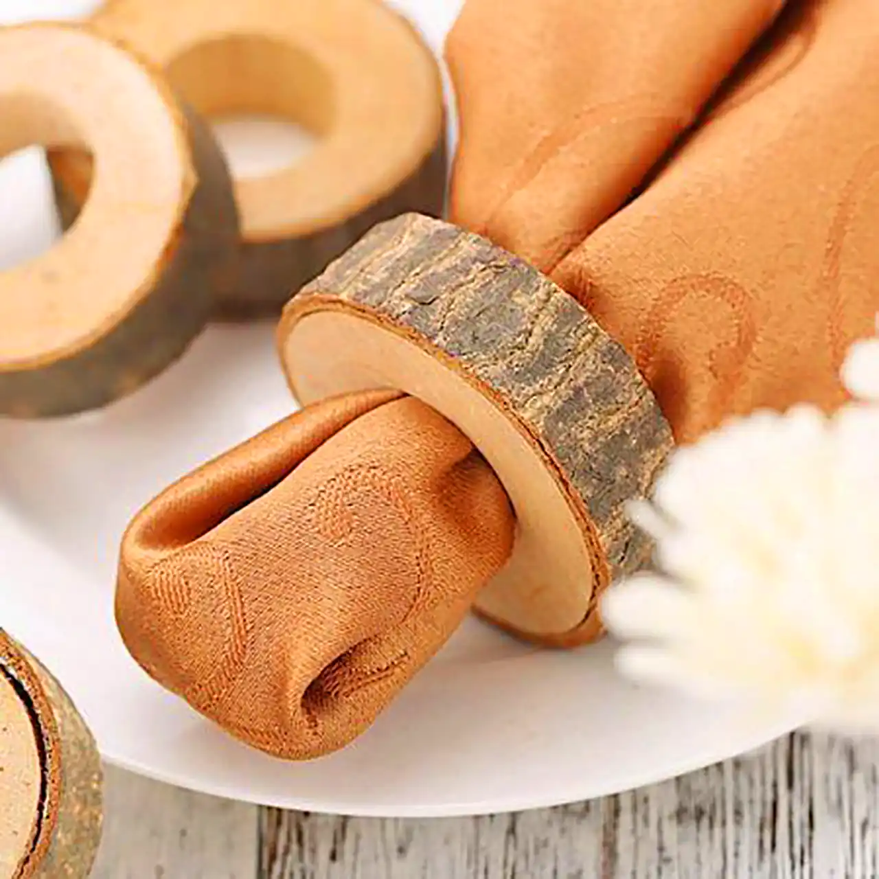 حلقه دستمال سفره چوبی