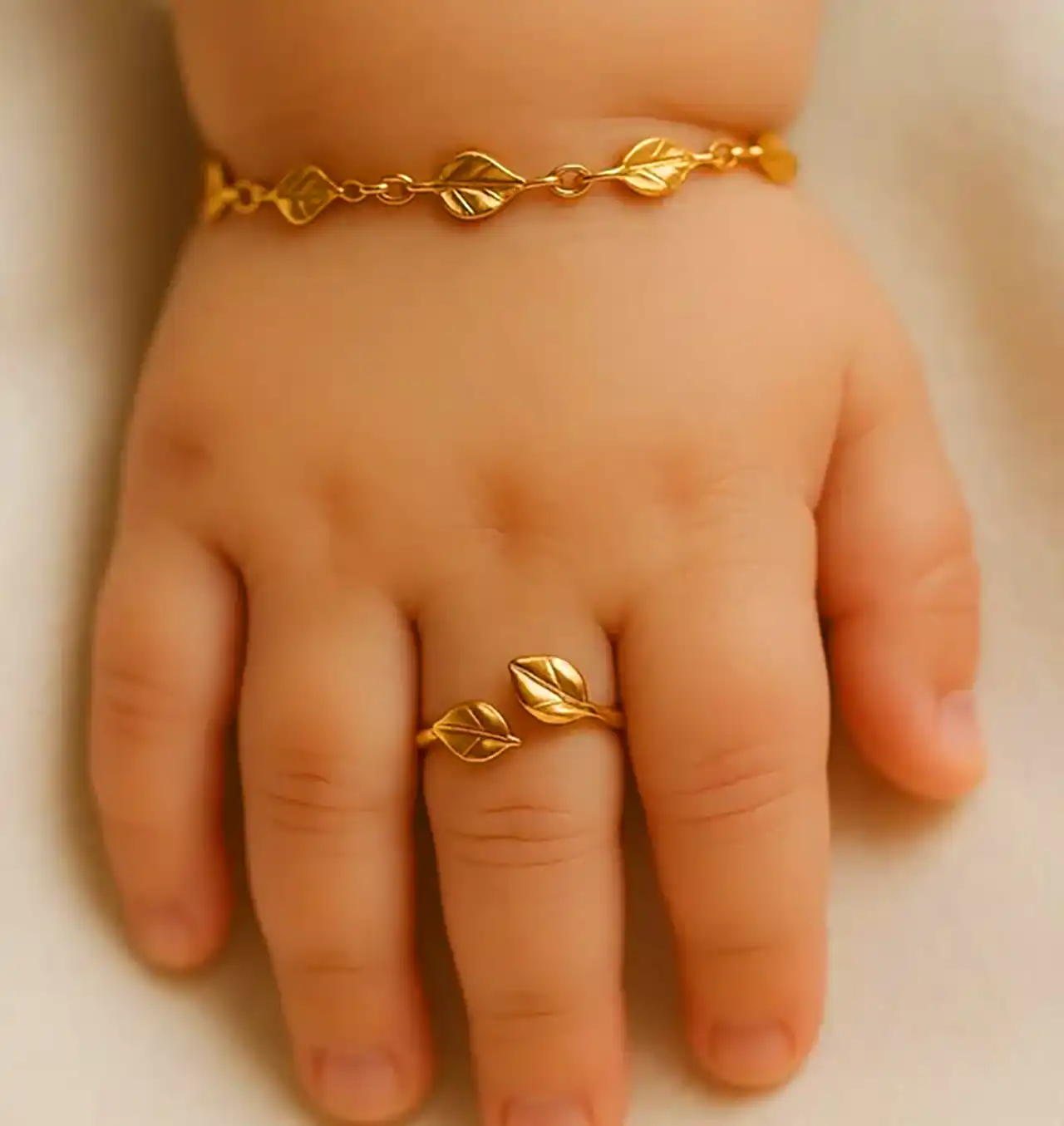 اکسسوری طلا برای نوزاد