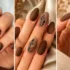 دیزاین ناخن با تم موکا با جزئیات طلایی و طراحی های ظریف و شیک