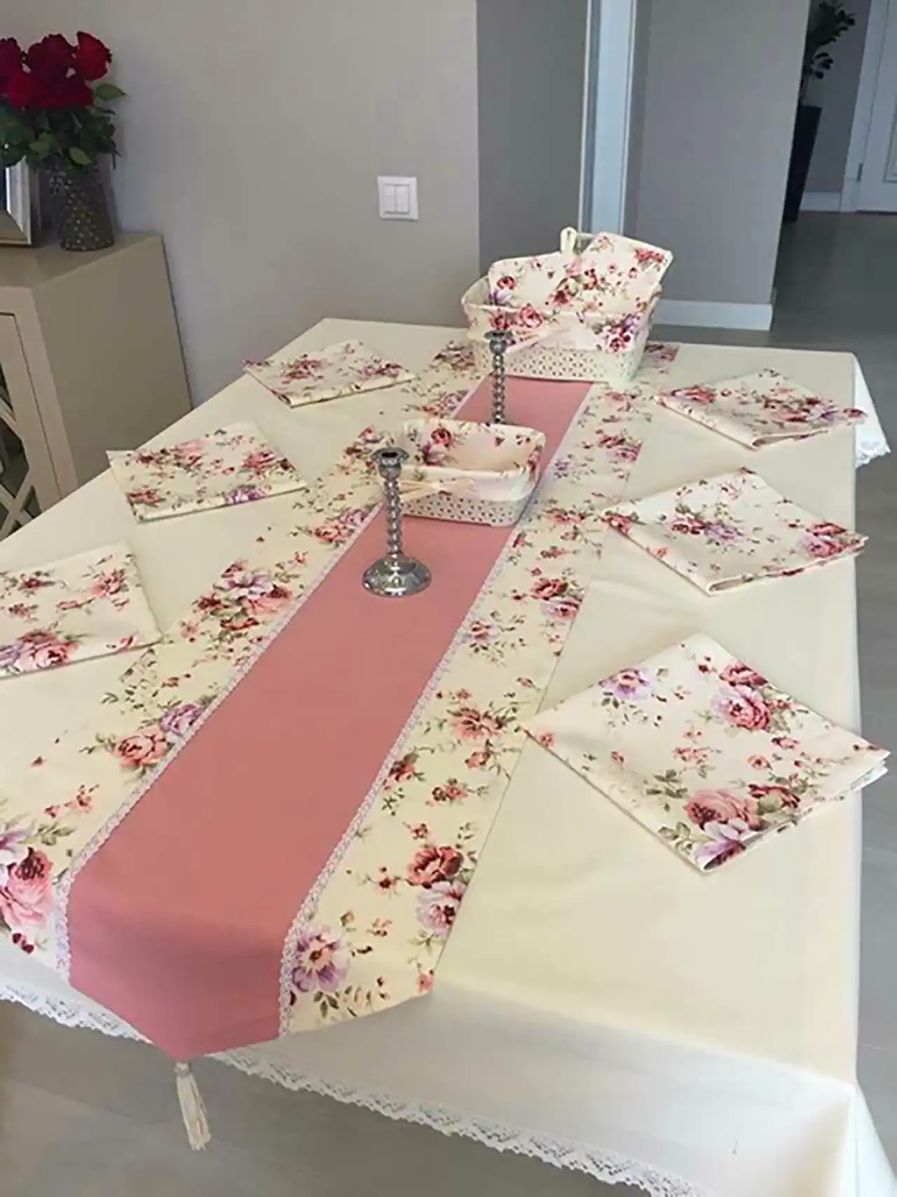 مدل رومیزی پارچه ای زیبا