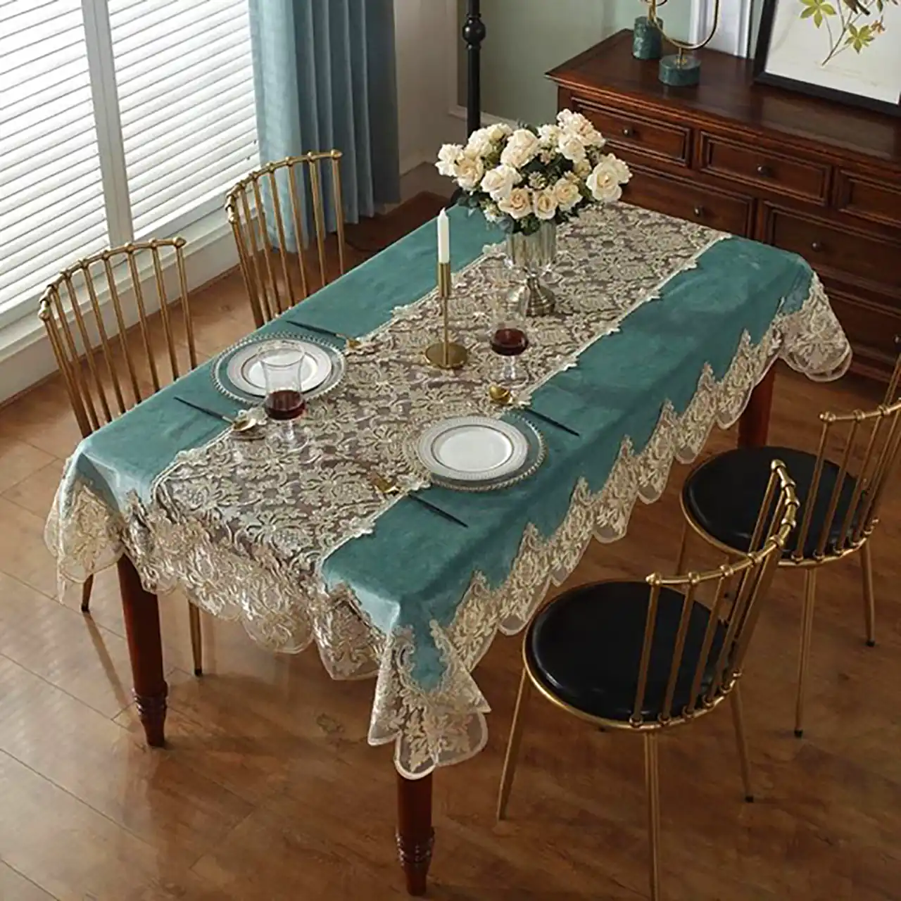 رومیزی طرحدار پارچه ای 