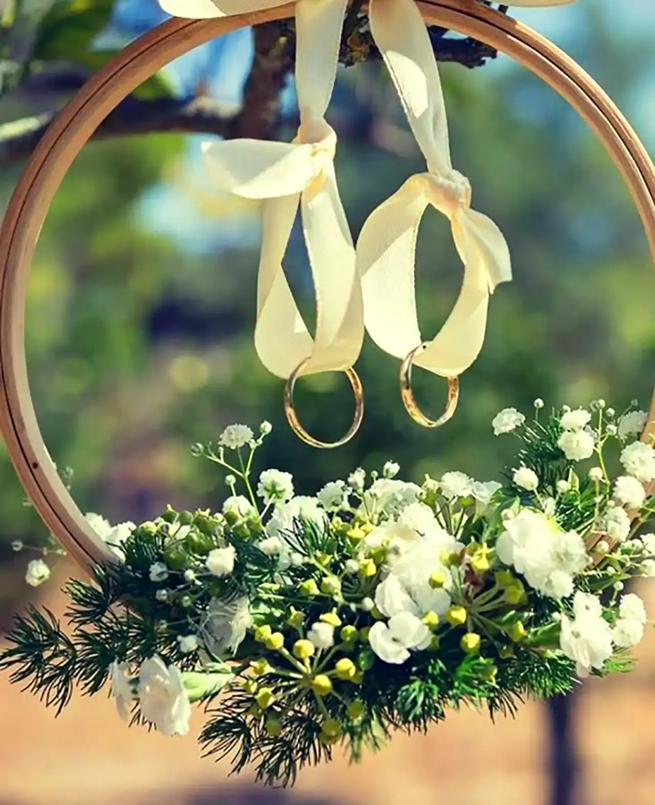 مدل استند شیک جای حلقه نامزدی 