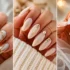 طرح ناخن سفید شیری؛ برای نوبت بعدی ناخنت این صفحه رو گم نکن